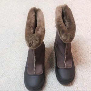 Women's boots - EUC!